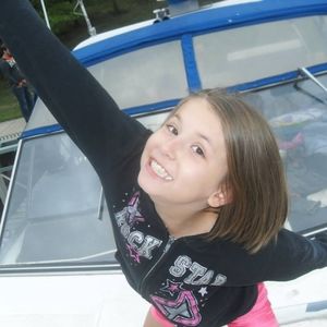 Meet your Posher, Crystal